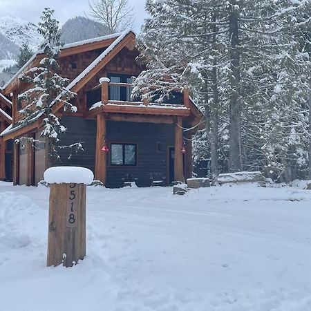 Ski-In Chalet: Private Hot Tub, Bonus Bunk House 弗尼 外观 照片