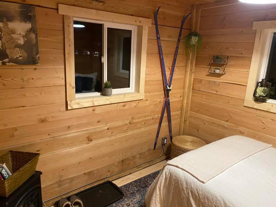 Ski-In Chalet: Private Hot Tub, Bonus Bunk House 弗尼 外观 照片