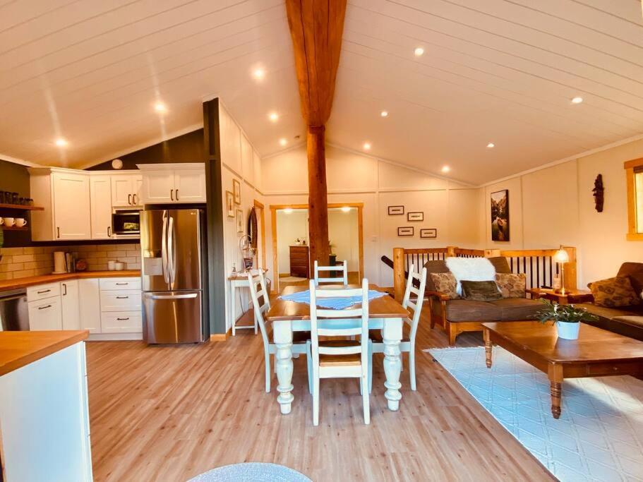 Ski-In Chalet: Private Hot Tub, Bonus Bunk House 弗尼 外观 照片