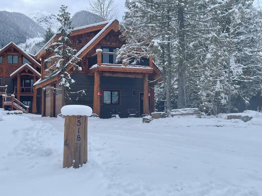 Ski-In Chalet: Private Hot Tub, Bonus Bunk House 弗尼 外观 照片